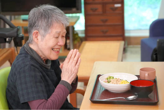 ひろばの家_食事